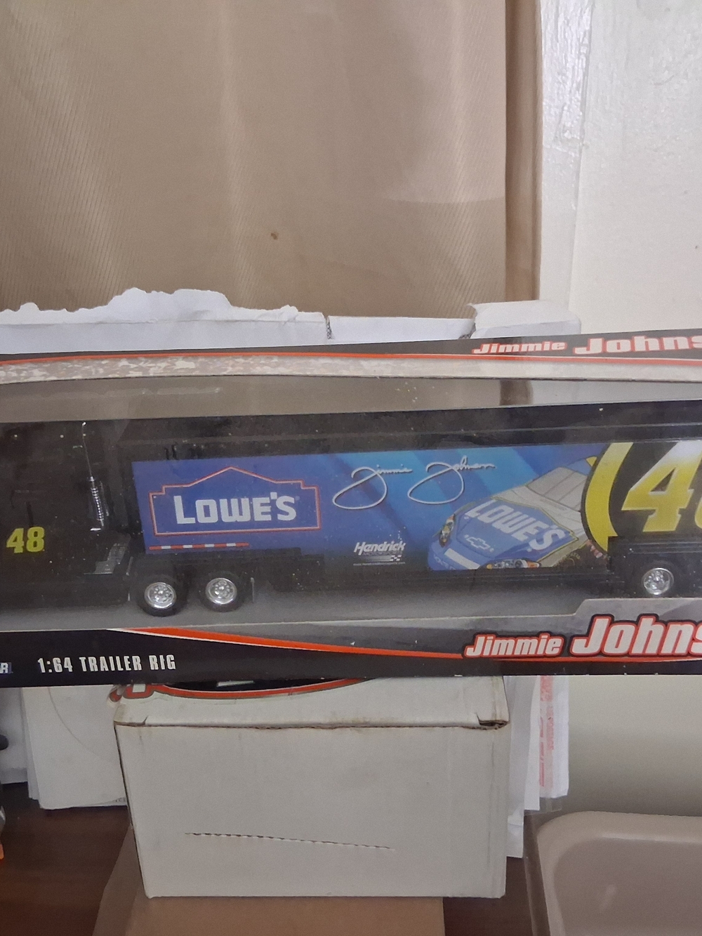 Nascar Jimmie Johnson Lowe's Blue & Yellow Trailer Rig Toy